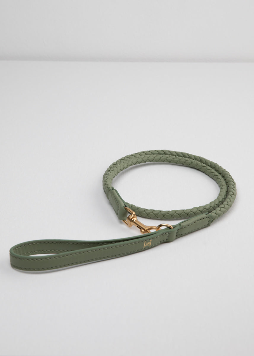 Ferdinando-Dog-Collar-Leash-Nappa-Leather-1.jpg