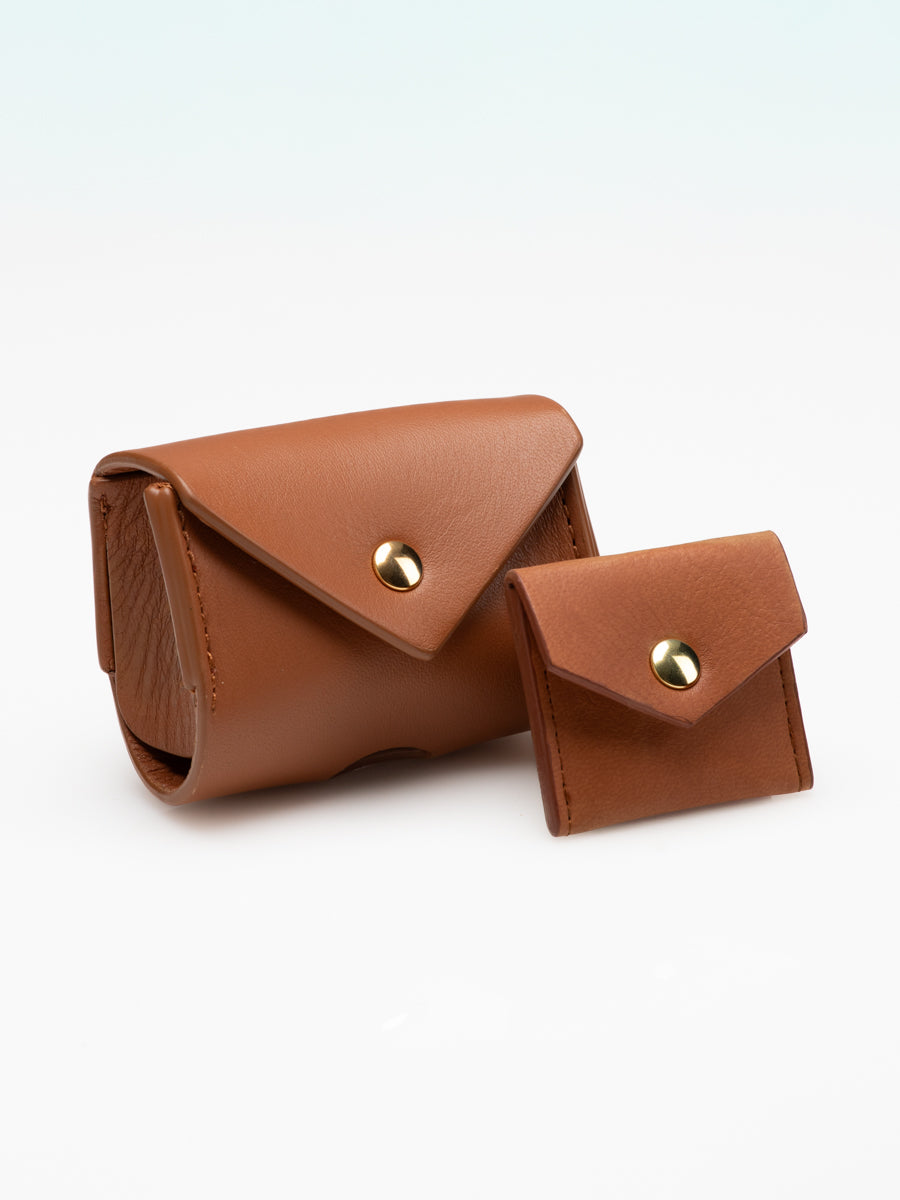 Ugo-Dog-Poop-Bag-Holder-Nappa-Leather-18.jpg