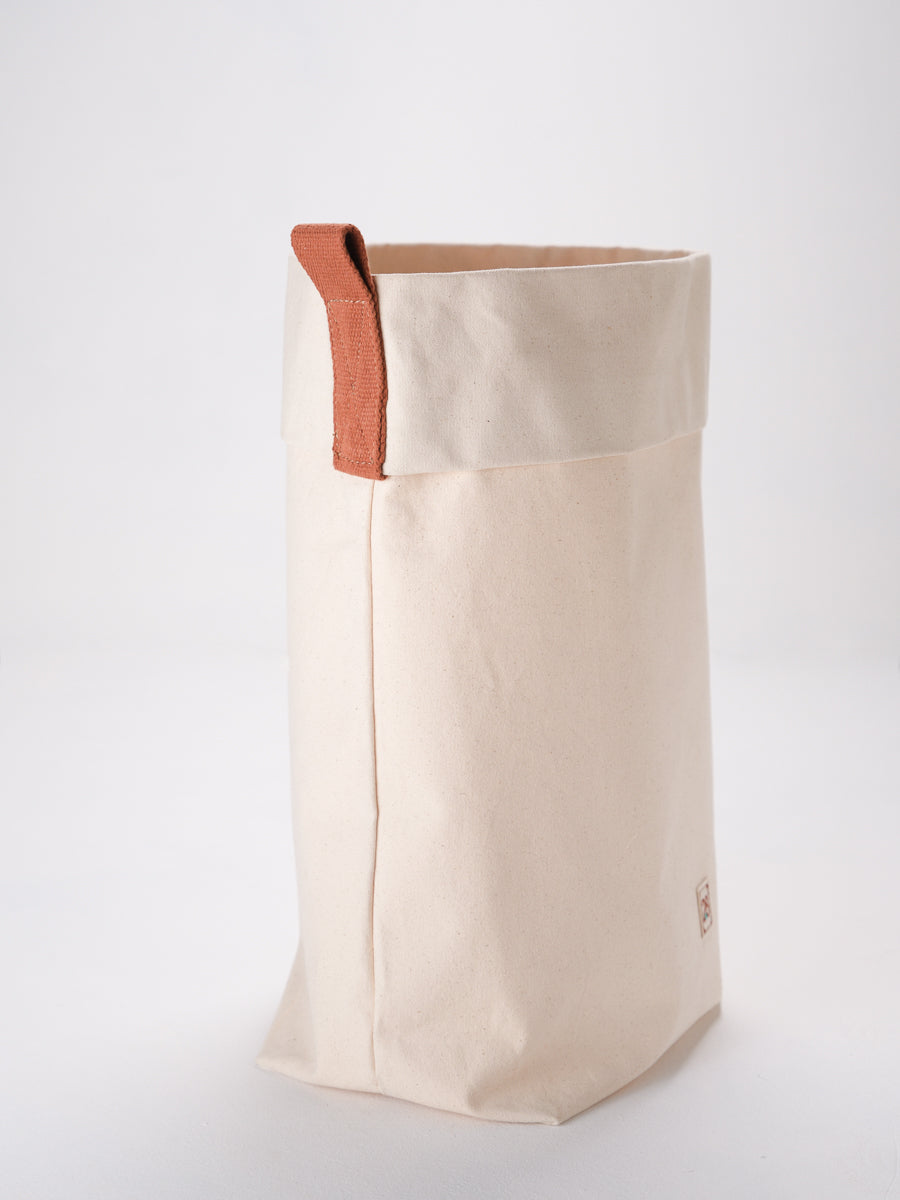 Berenice - Food & Toy Holder in Structured Canvas