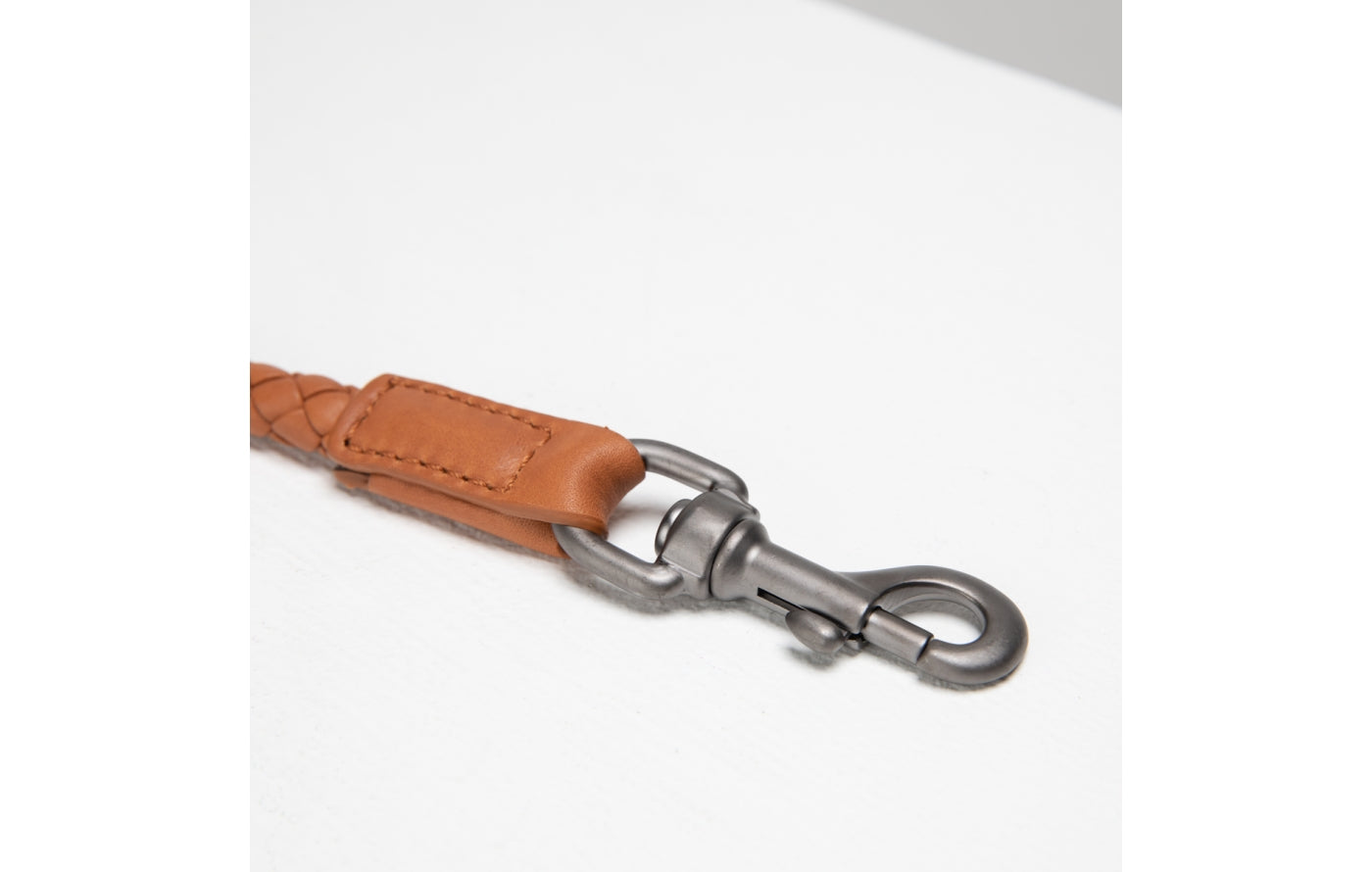 Ferdinando - Dark Hardware Nappa Leash