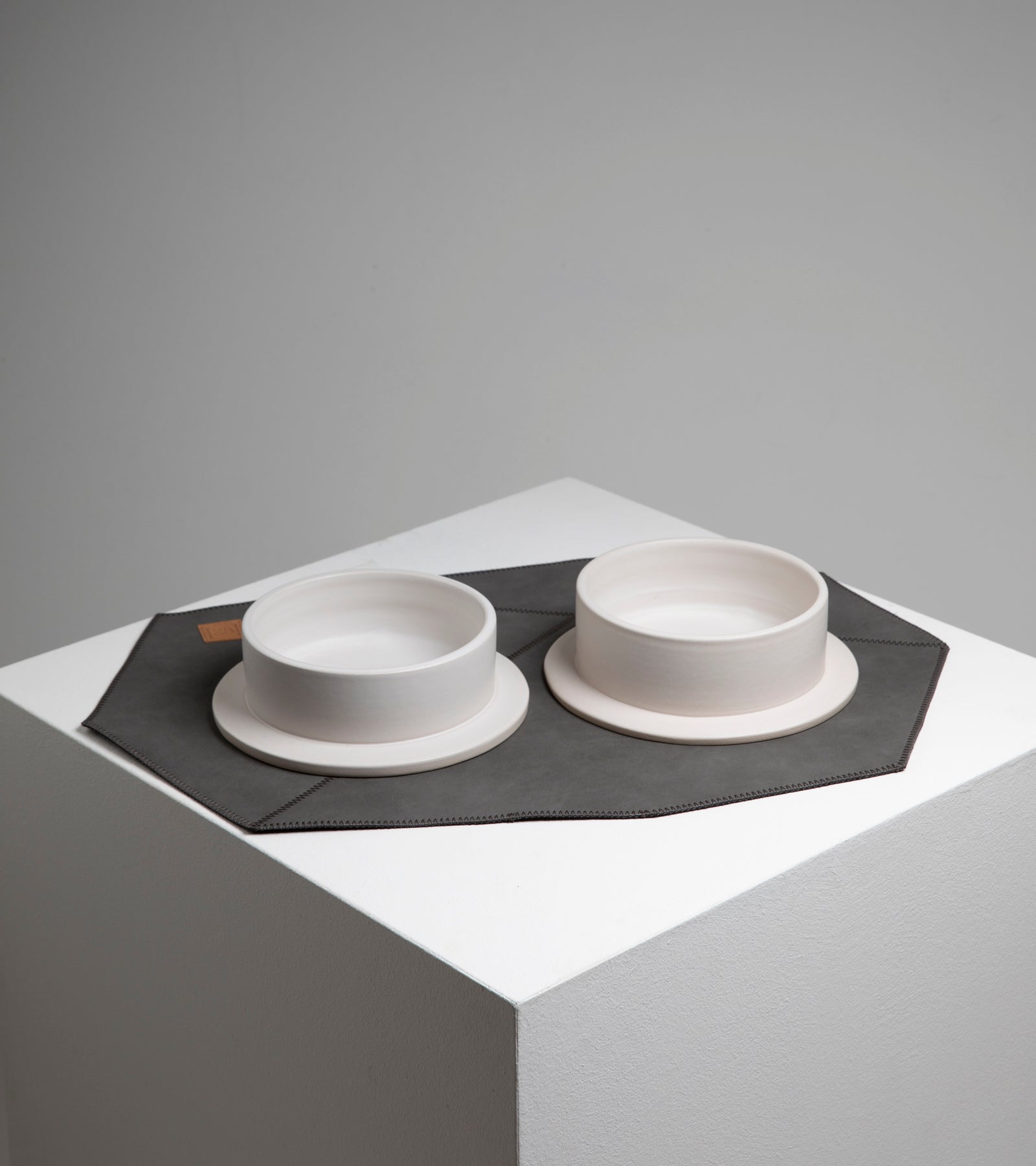 David – Hundenapfmatte aus Kunstleder