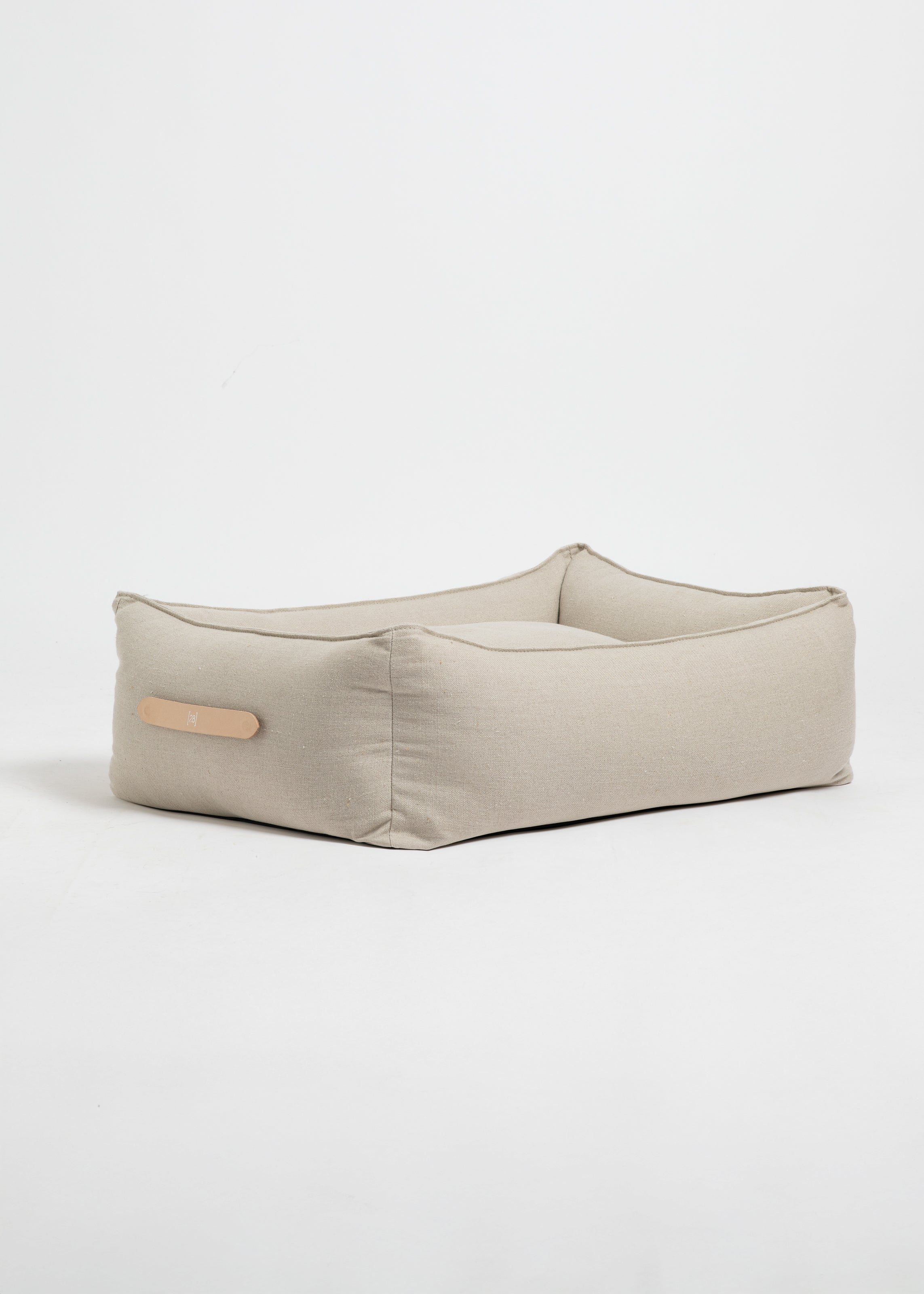 Edward - Pure Linen Dog Bed