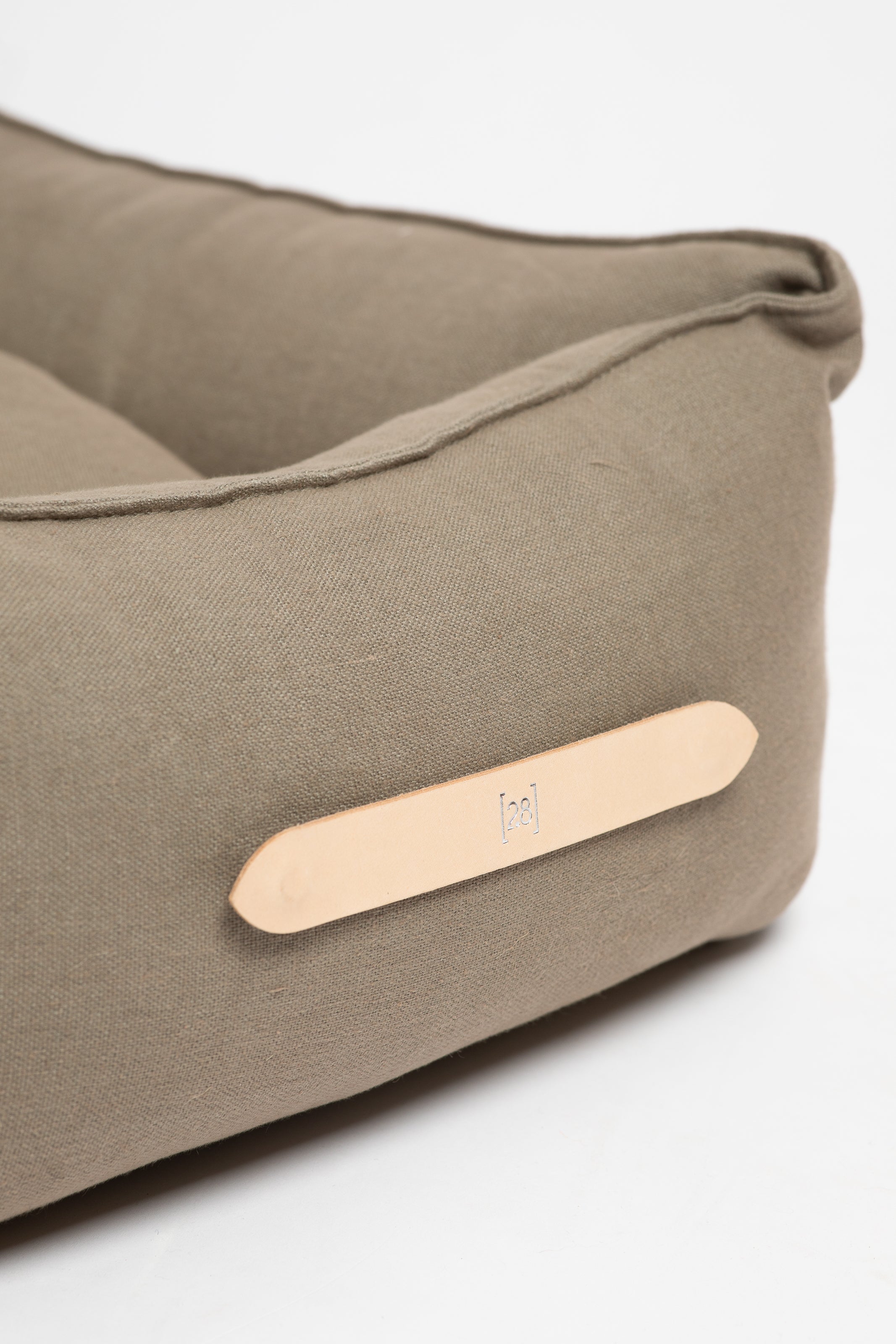 Edward - Pure Linen Dog Bed