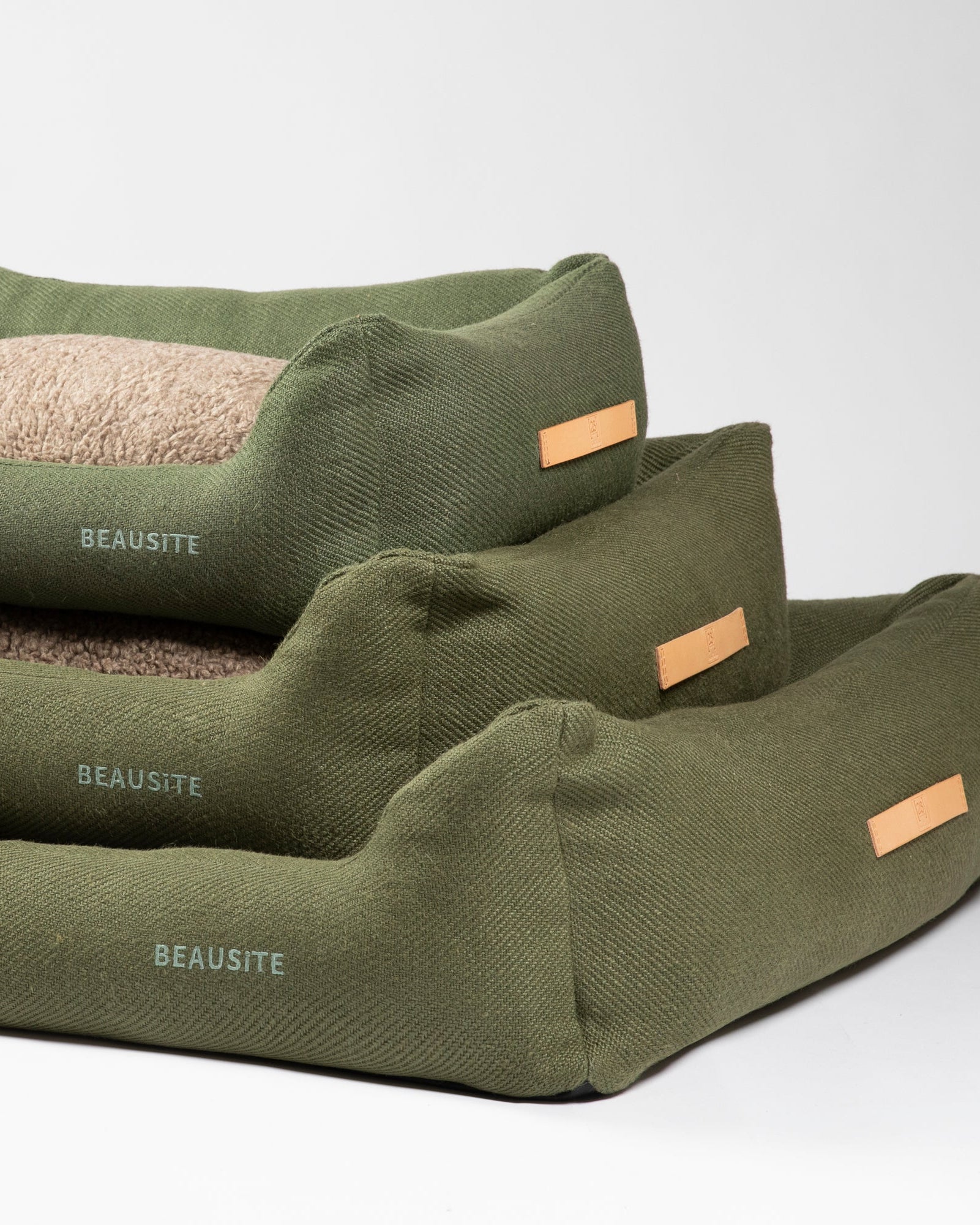 Henri - Jute Dog Bed