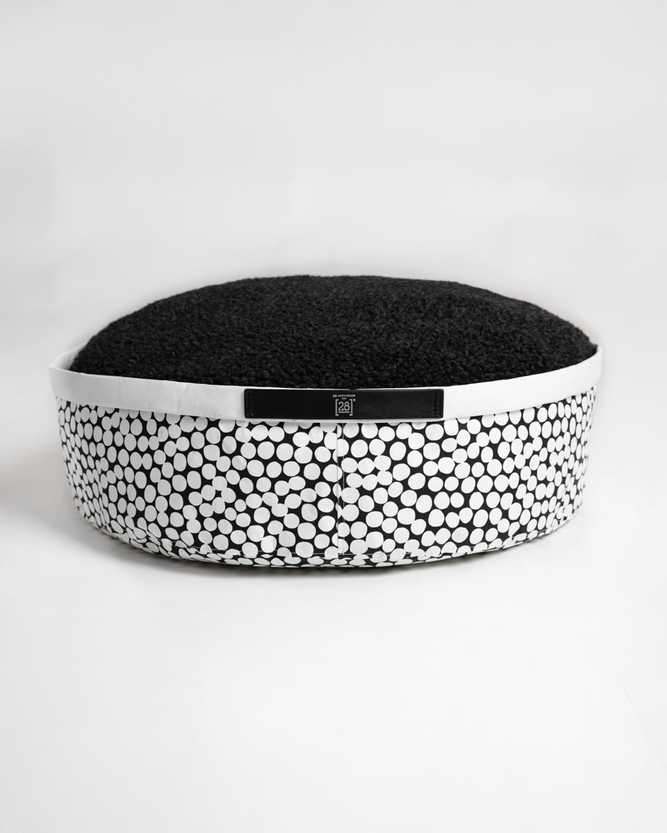 IRVING DOTTO di Paola NAVONE – Cuscino di carta