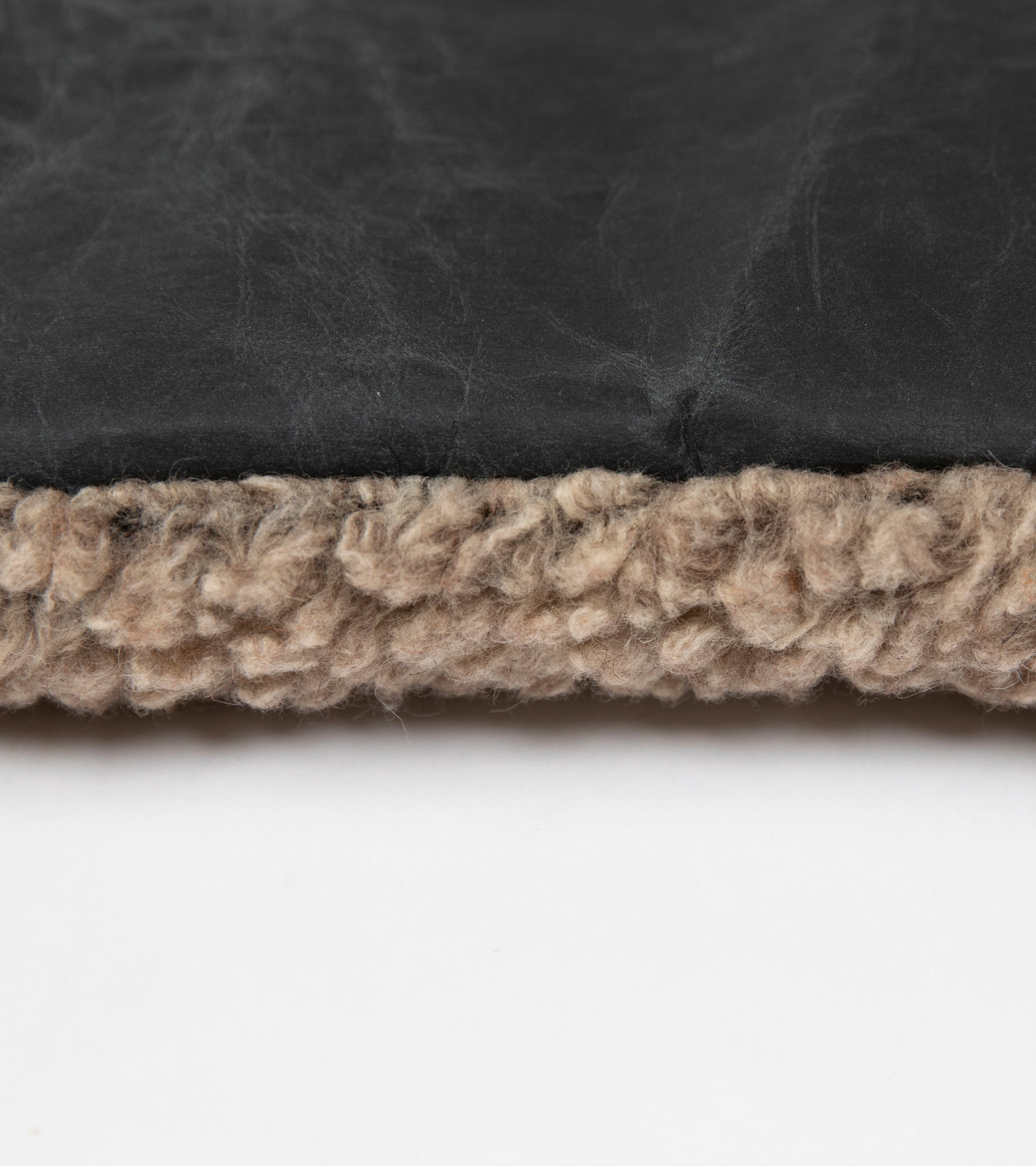 Richard - Cuscino sottile per cani in lana