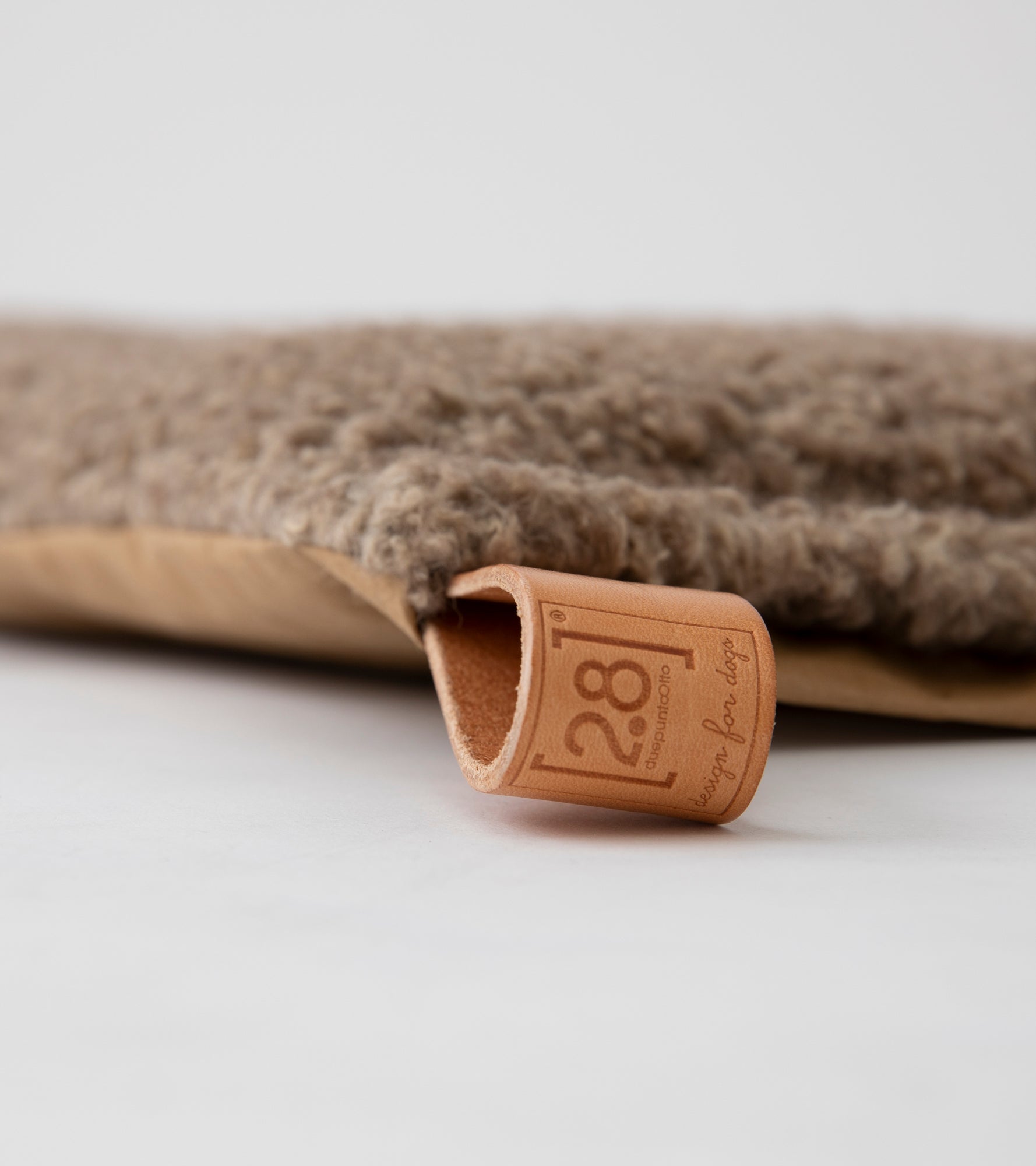 Richard - Cuscino sottile per cani in lana