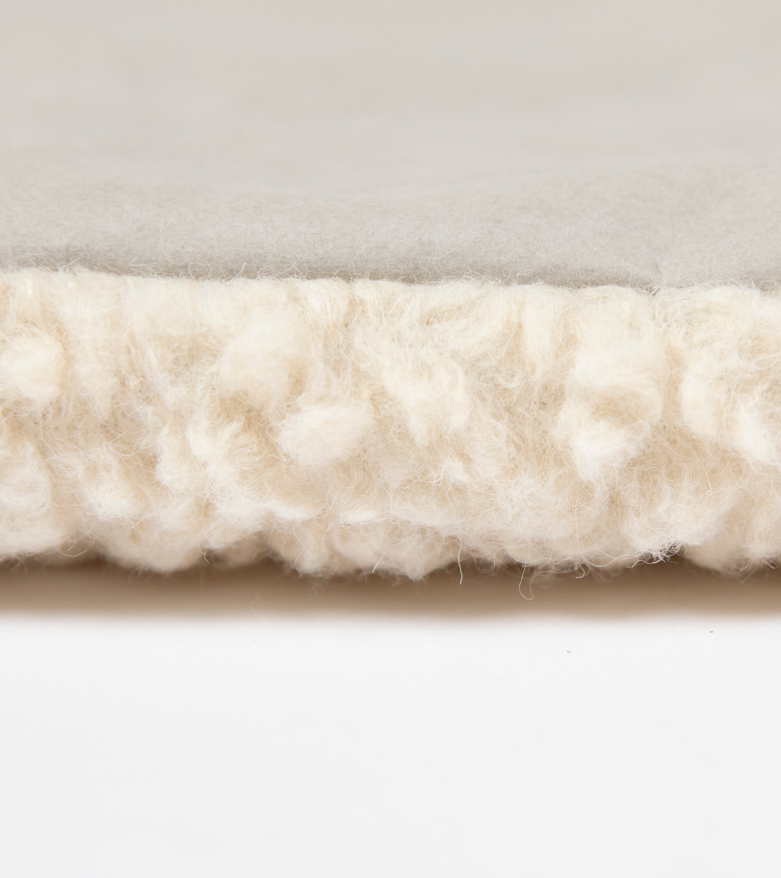 Richard - Cuscino sottile per cani in lana