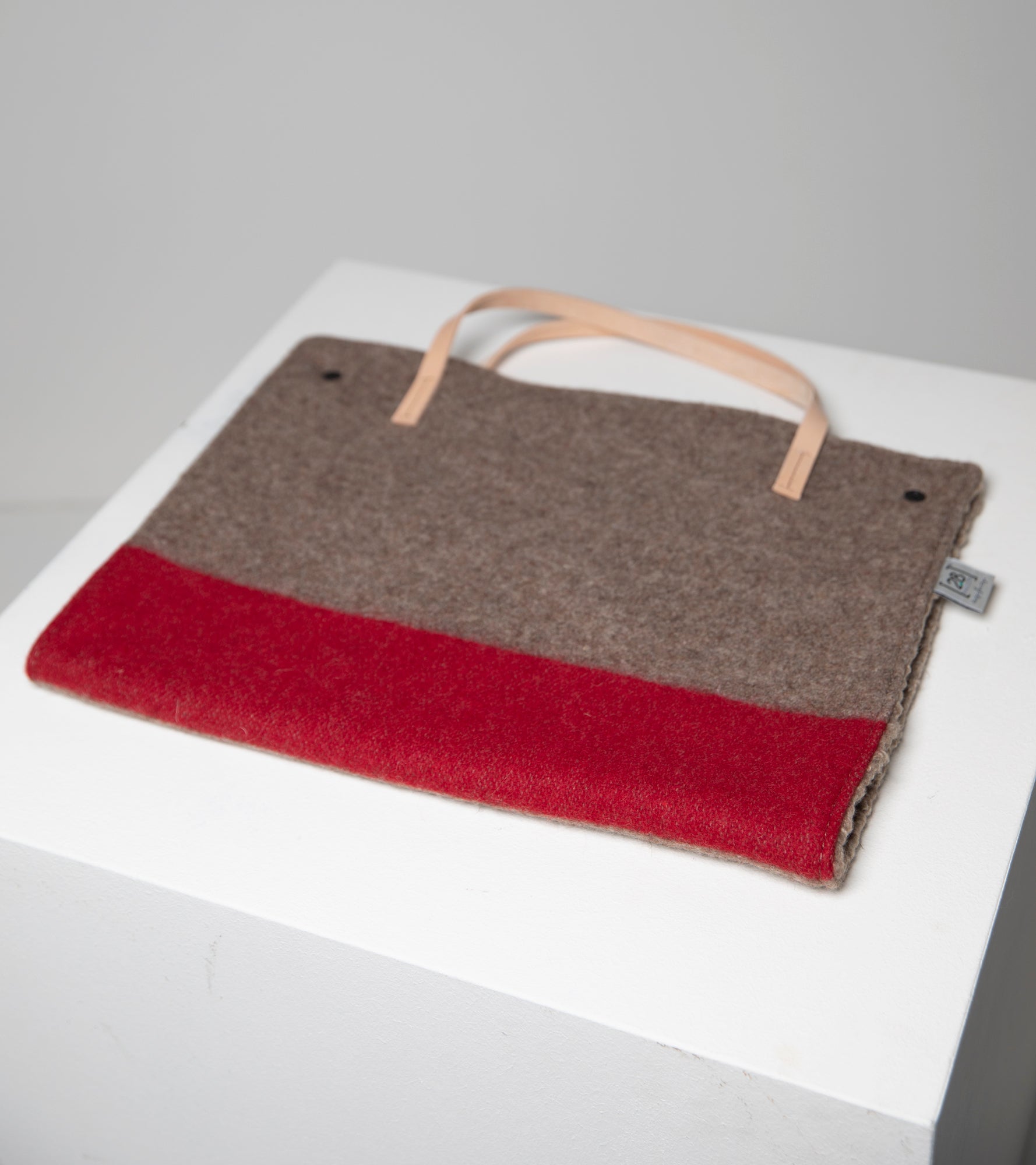 Steve Dog Travel Mat Recycled Wool