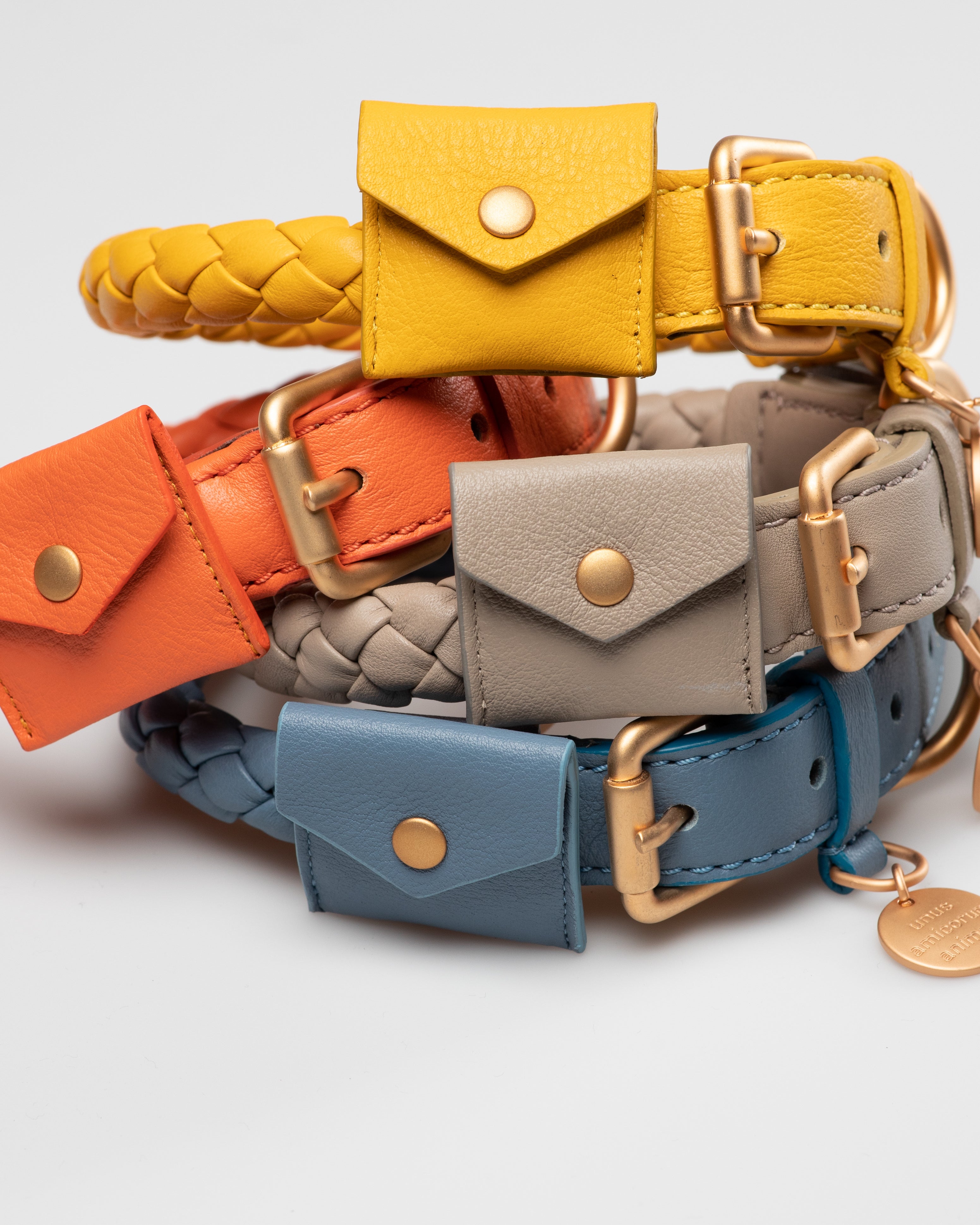 Ugo Airtag Holder Dog Collar Leather