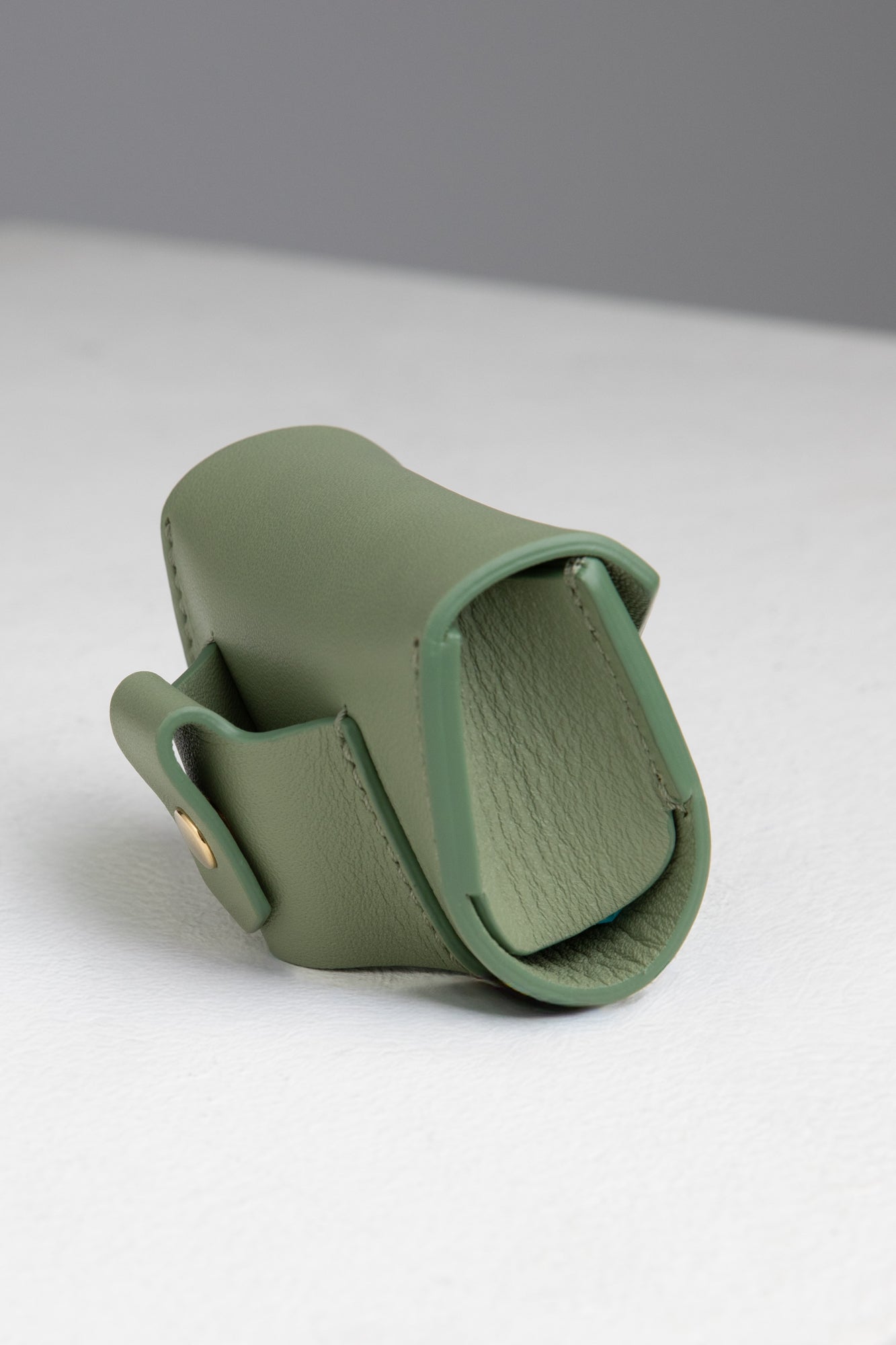 Martin - Nappa Leather Poop Bag Holder