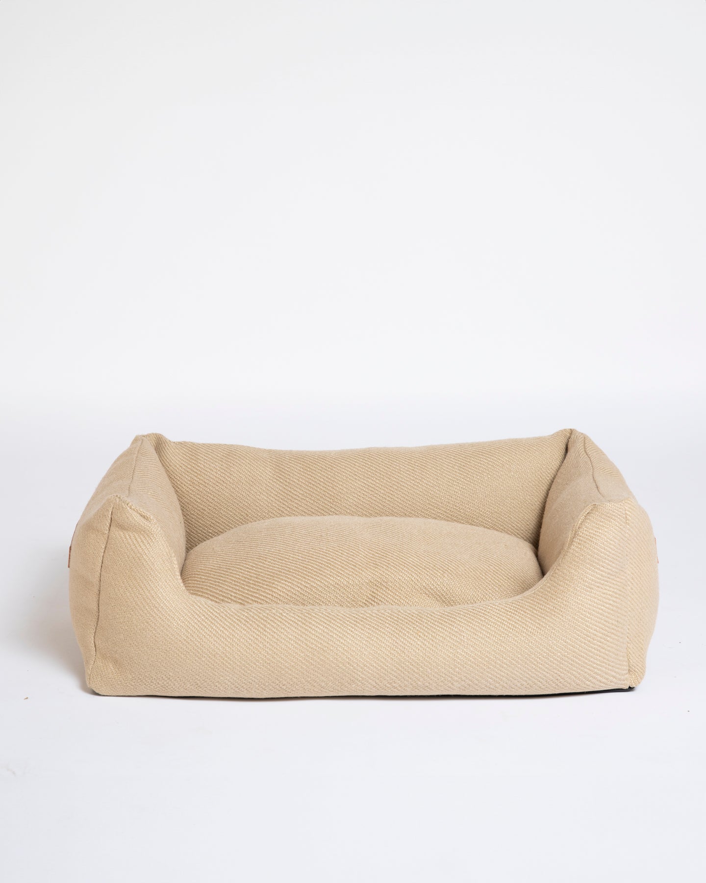 Henri - Jute Dog Bed