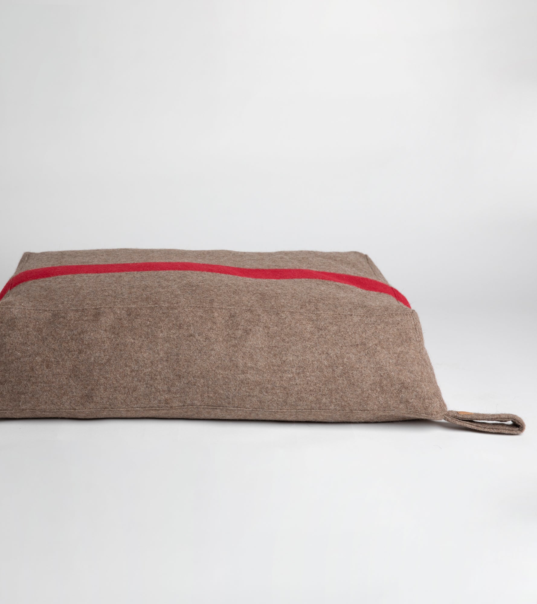 Yousuf Dog Pillow Recycled Wool 3