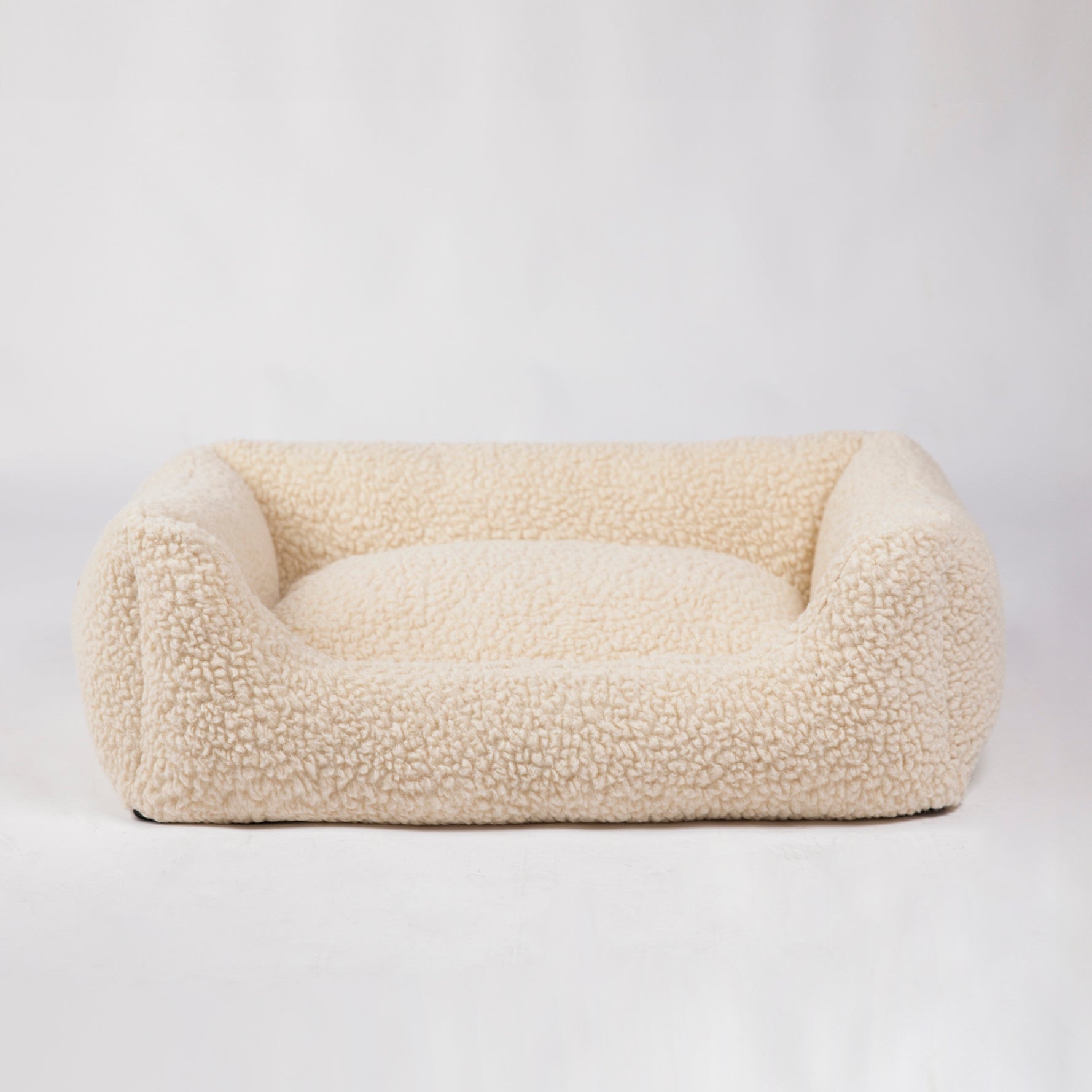 Henri - Bouclé Wool Dog Bed