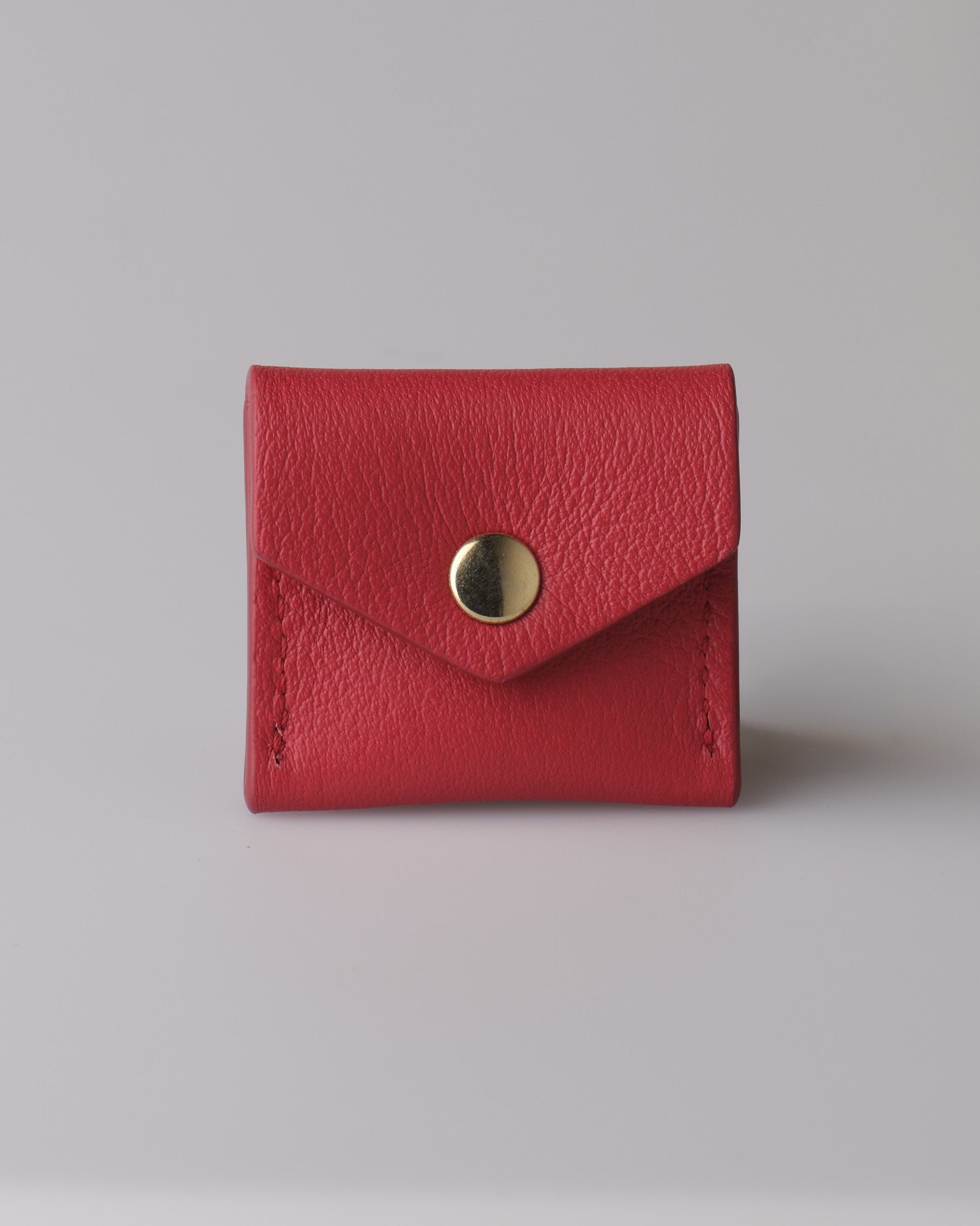 Ugo – Nappa Leather Apple AirTag® Holder for Collar