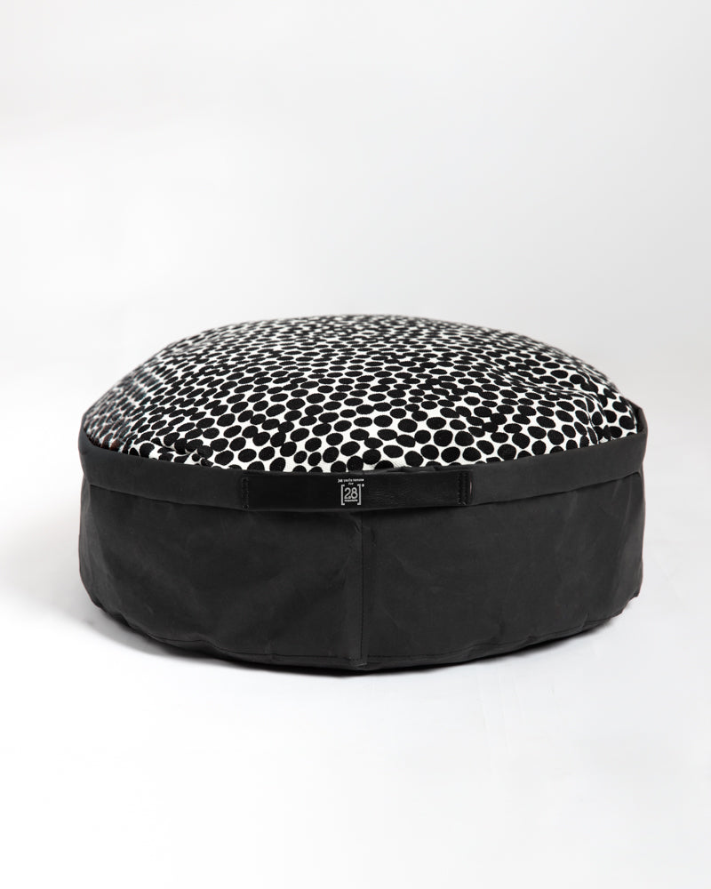IRVING DOTTO by Paola NAVONE – Paper Cushion