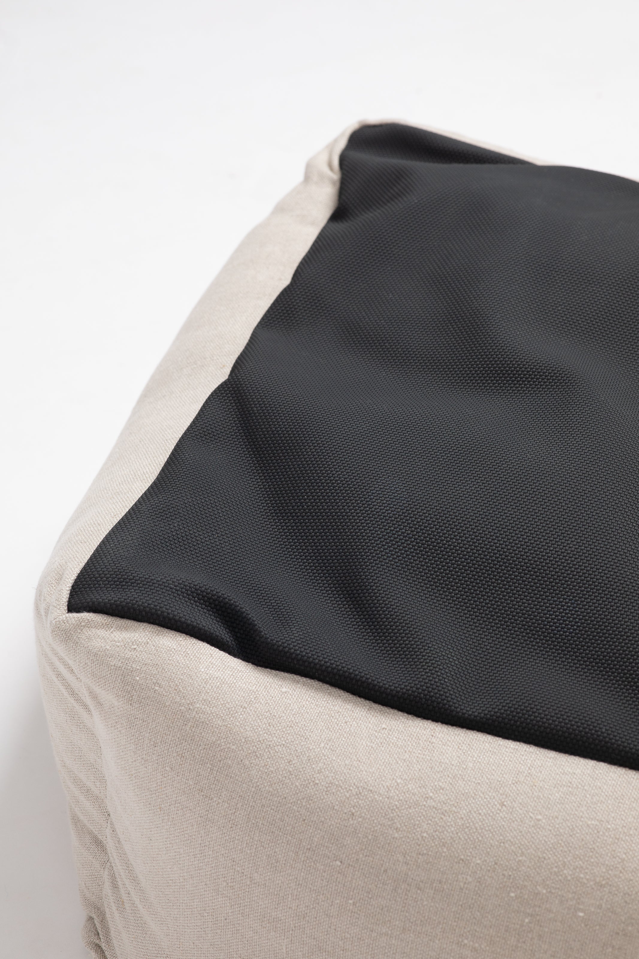 Edward - Pure Linen Dog Bed