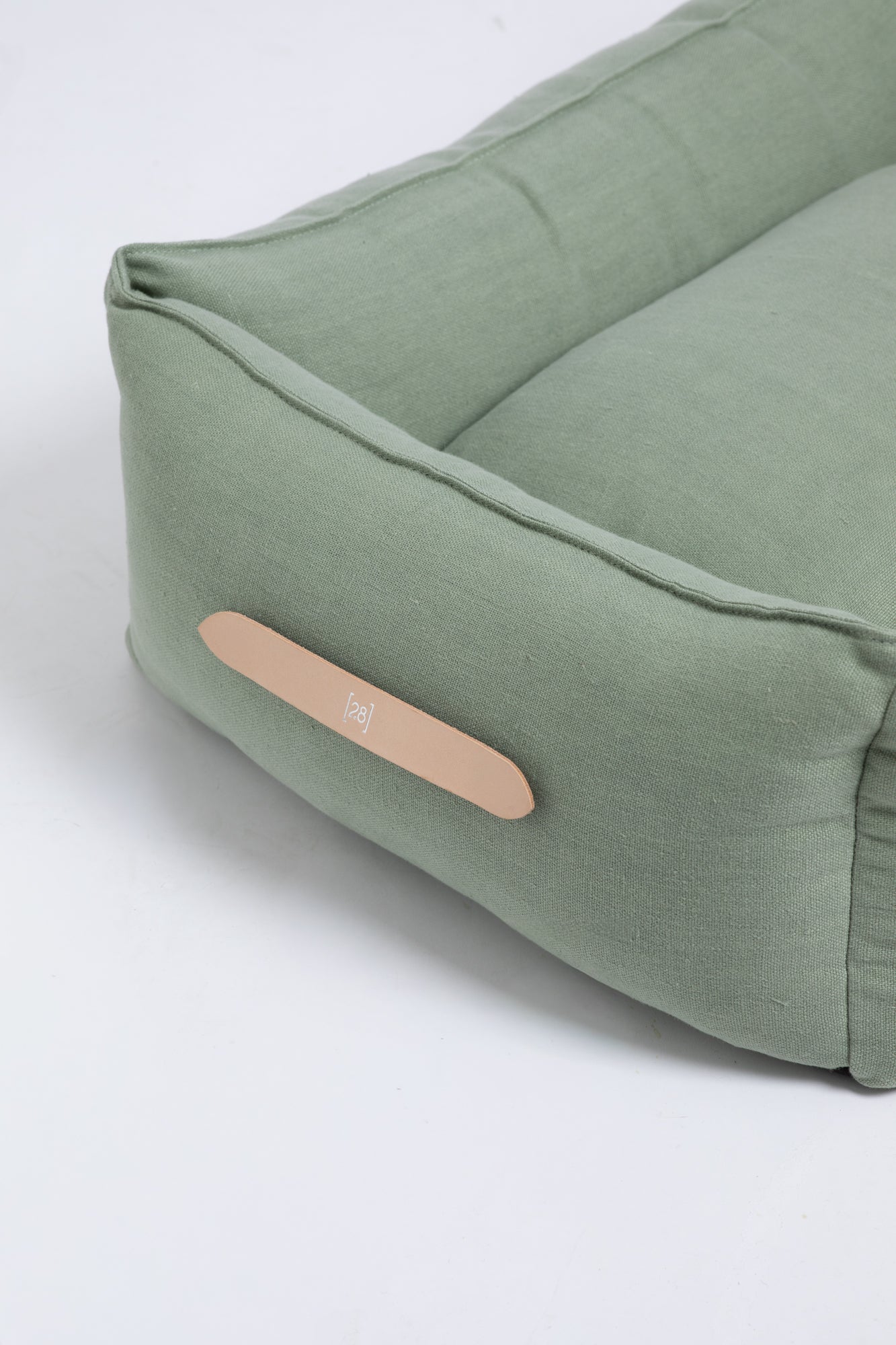 Edward - Pure Linen Dog Bed