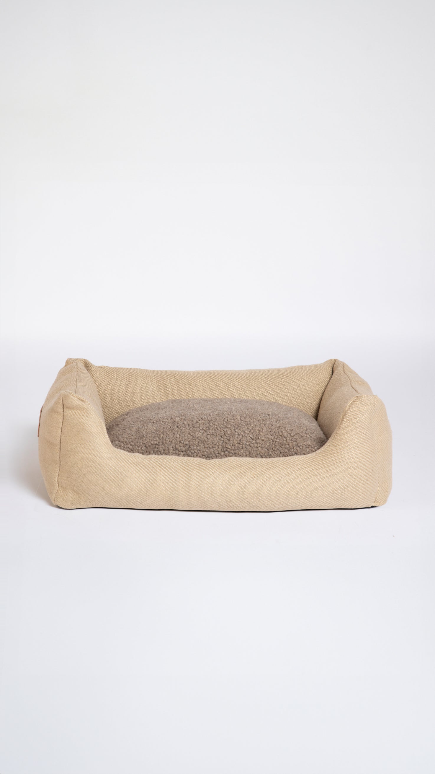 dog-bed-canvas-jute_1_di_1_-3_2969c27f-6eaa-4146-9c4b-f141c36c5b33.jpg