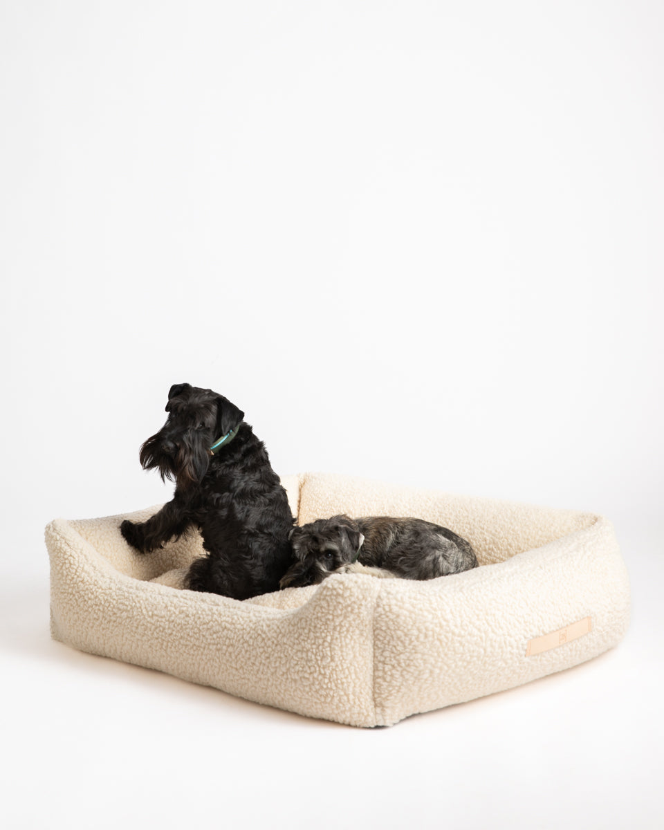 Henri - Bouclé Wool Dog Bed