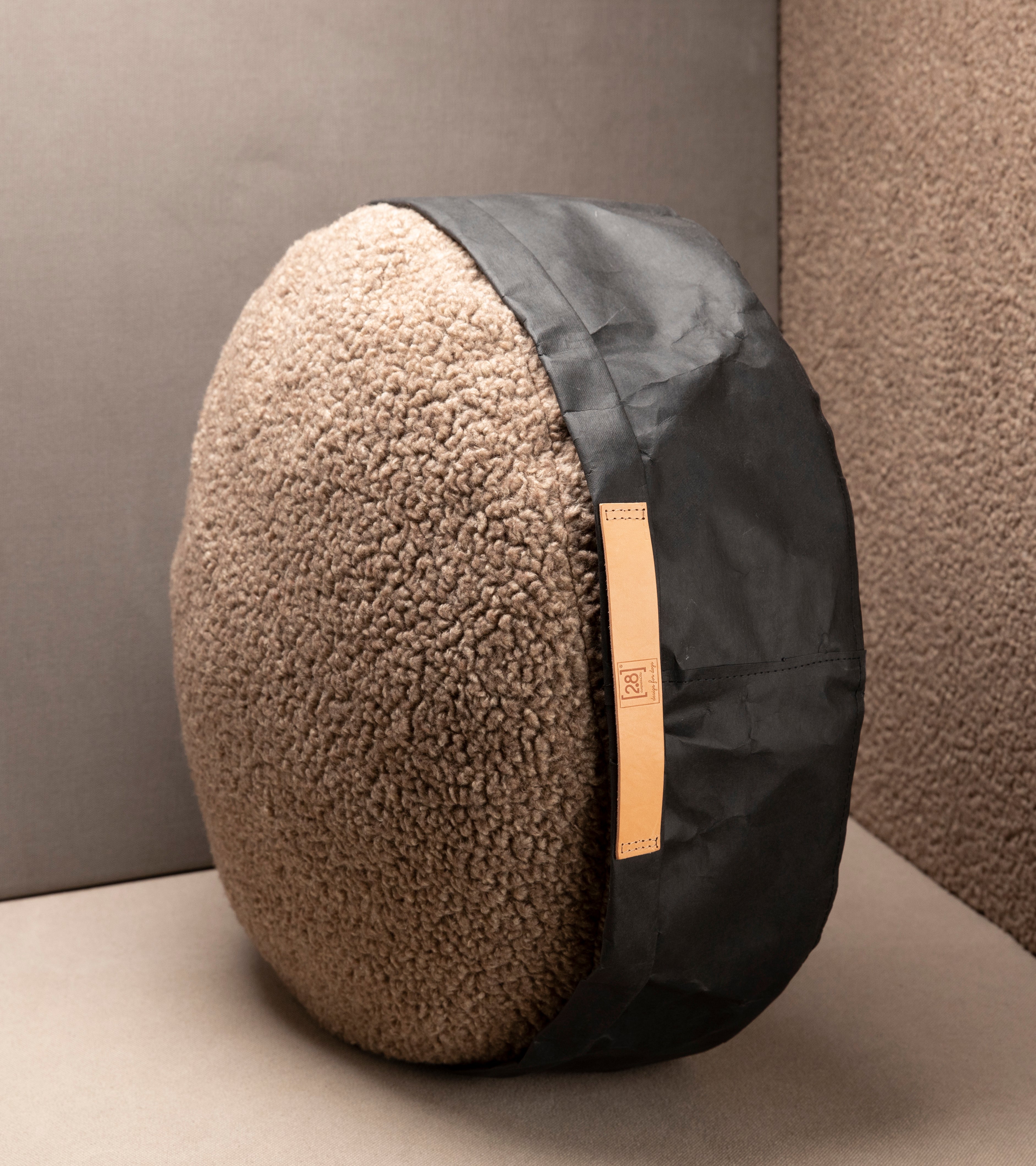 Irving – Cuscino in carta